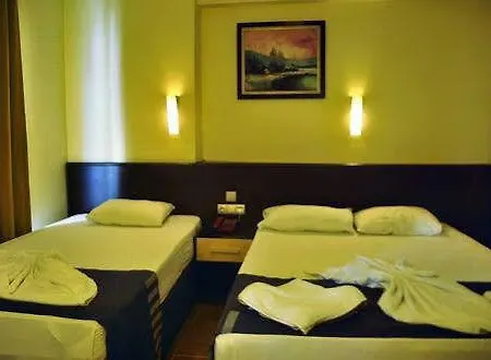 Hotell Kemalhan Beach 4*
